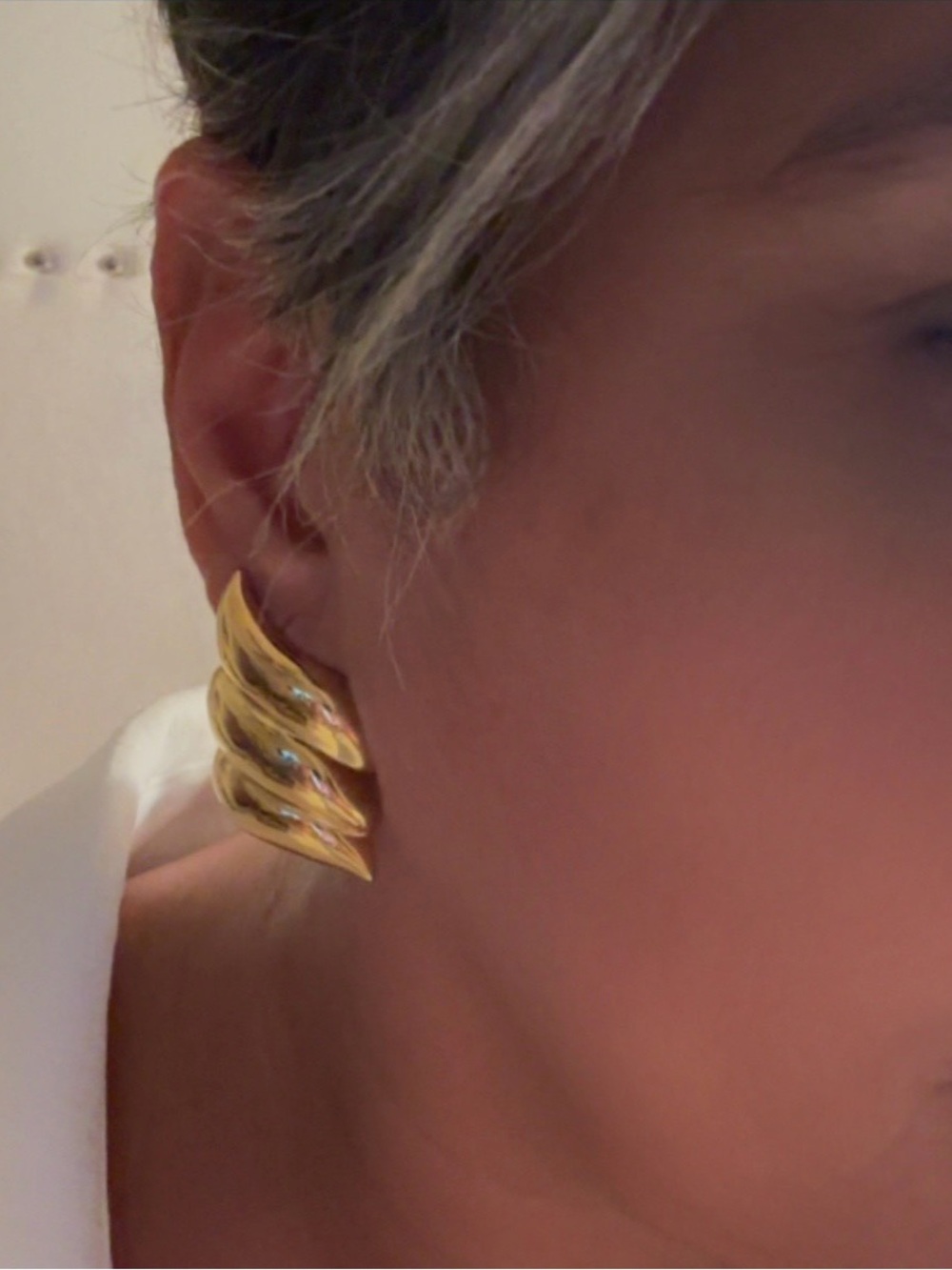 Vintage Erwin Pearl TAT MGold Tone Modernist Clip On Earrings
